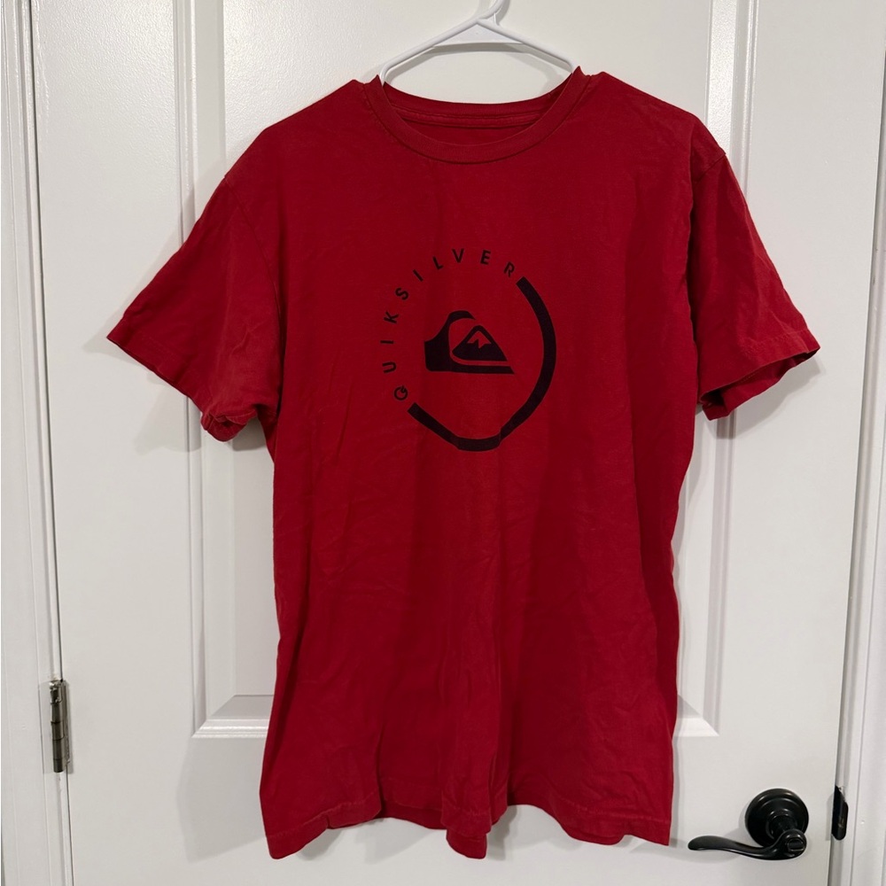 Quiksilver men’s Bold Red Short Sleeve Tee